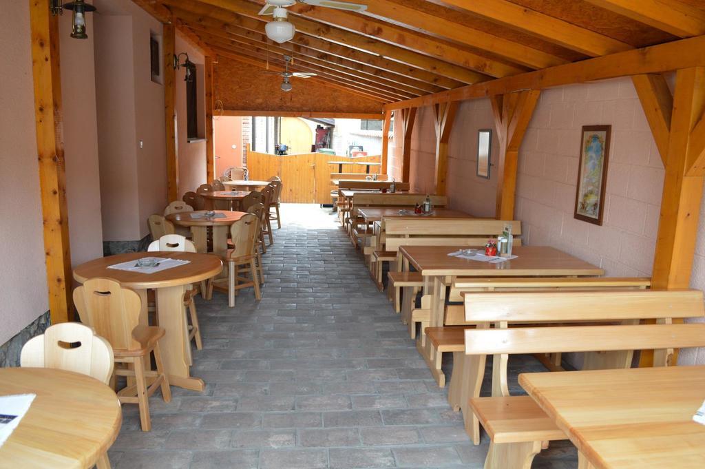 Guest House Aquarius Bosnjaci Bagian luar foto